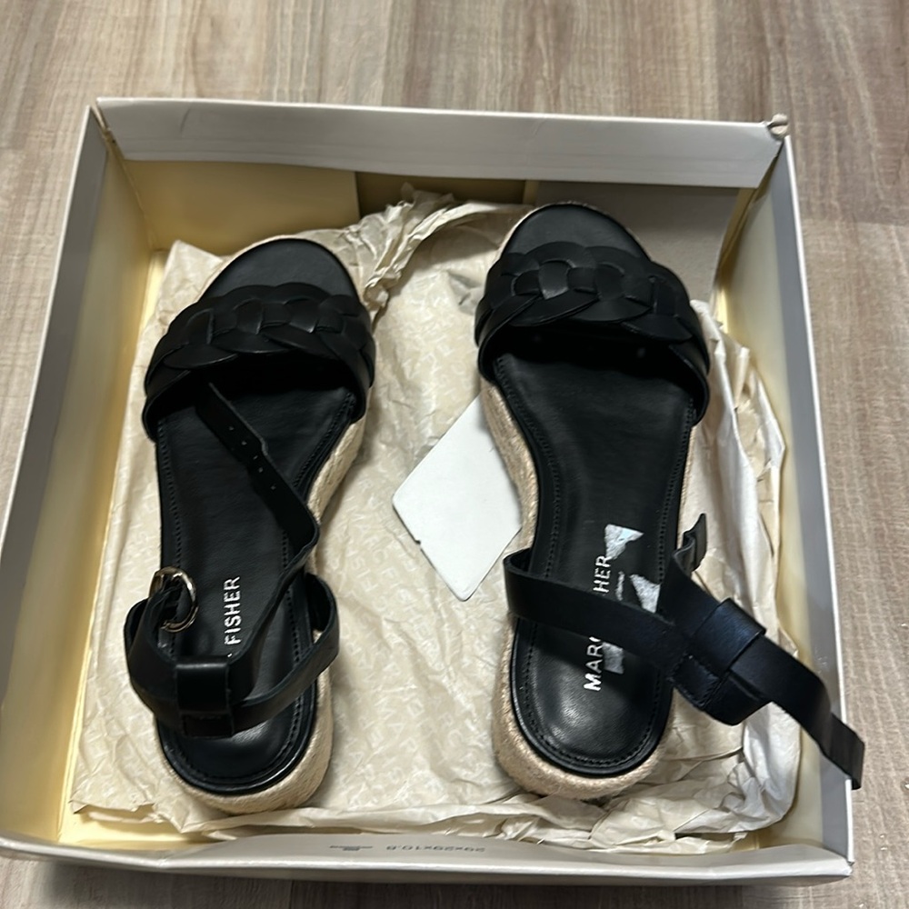 Women's platform shoes